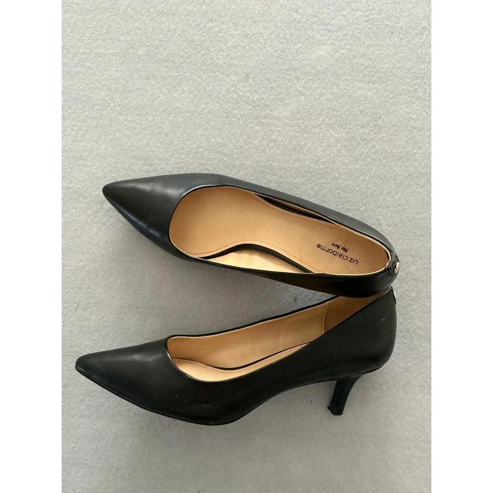 Liz Claiborne Pumps 10M Black Flex Form Pointed Toe Kitten Heels